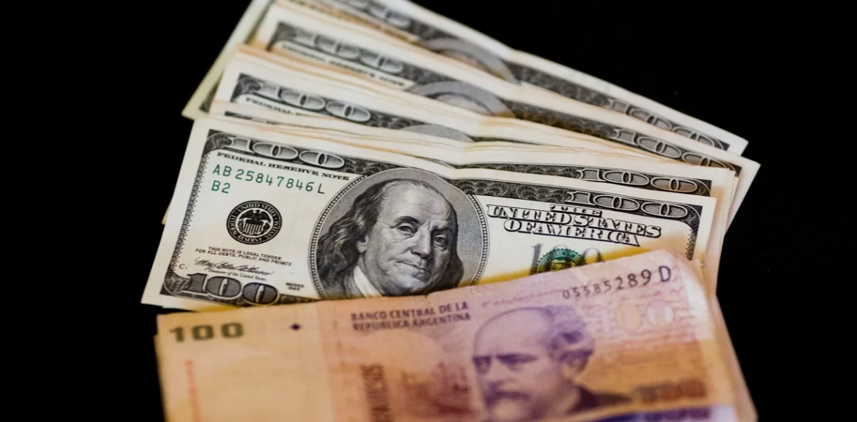 Ahorristas buscan refugio: el dólar ahorro se posiciona en niveles críticos este mes
