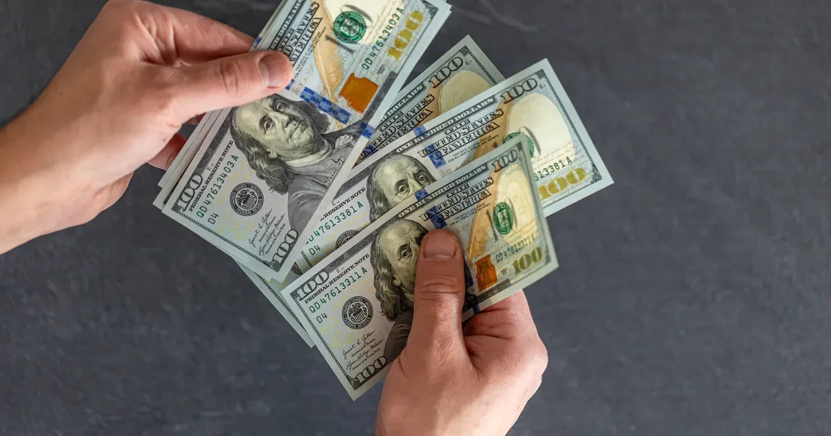 Dólar blue en Mendoza: impacto en el poder adquisitivo de los ciudadanos hoy