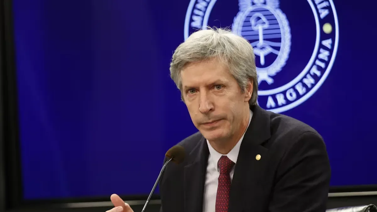 El BCRA alerta sobre riesgos en desinflación y posibles ajustes en partidas gubernamentales