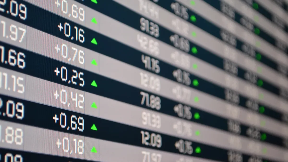 El dólar blue mantiene su escalada y afecta el bolsillo de los argentinos hoy