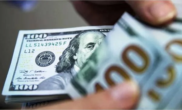 El dólar blue marca un nuevo récord histórico y afecta a los ahorros de los argentinos