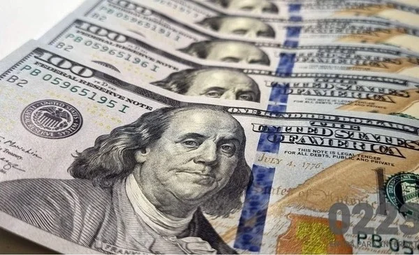 El dólar blue se desploma y la brecha con el oficial se reduce notablemente