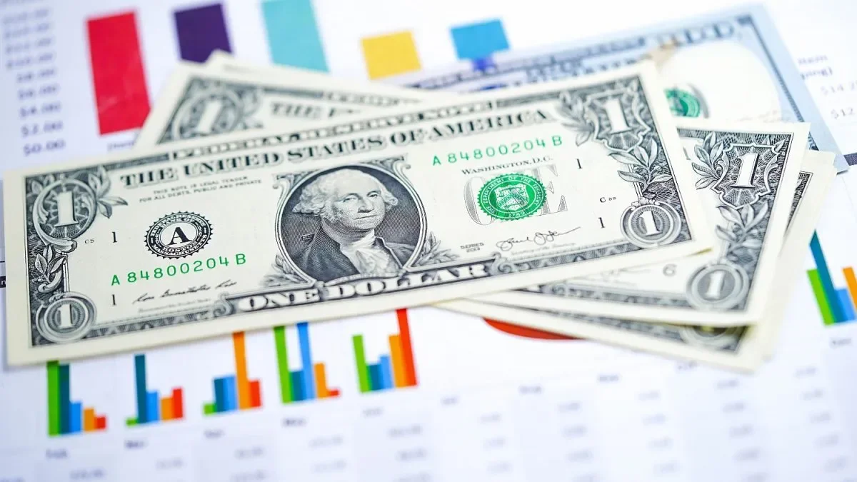 El dólar blue se mantiene elevado: impacto en el poder adquisitivo de los argentinos