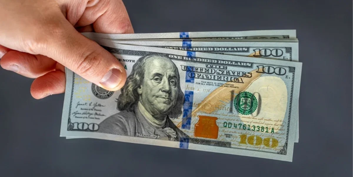 El dólar en bancos marca una nueva tendencia: ¿impacto en ahorros y consumo?