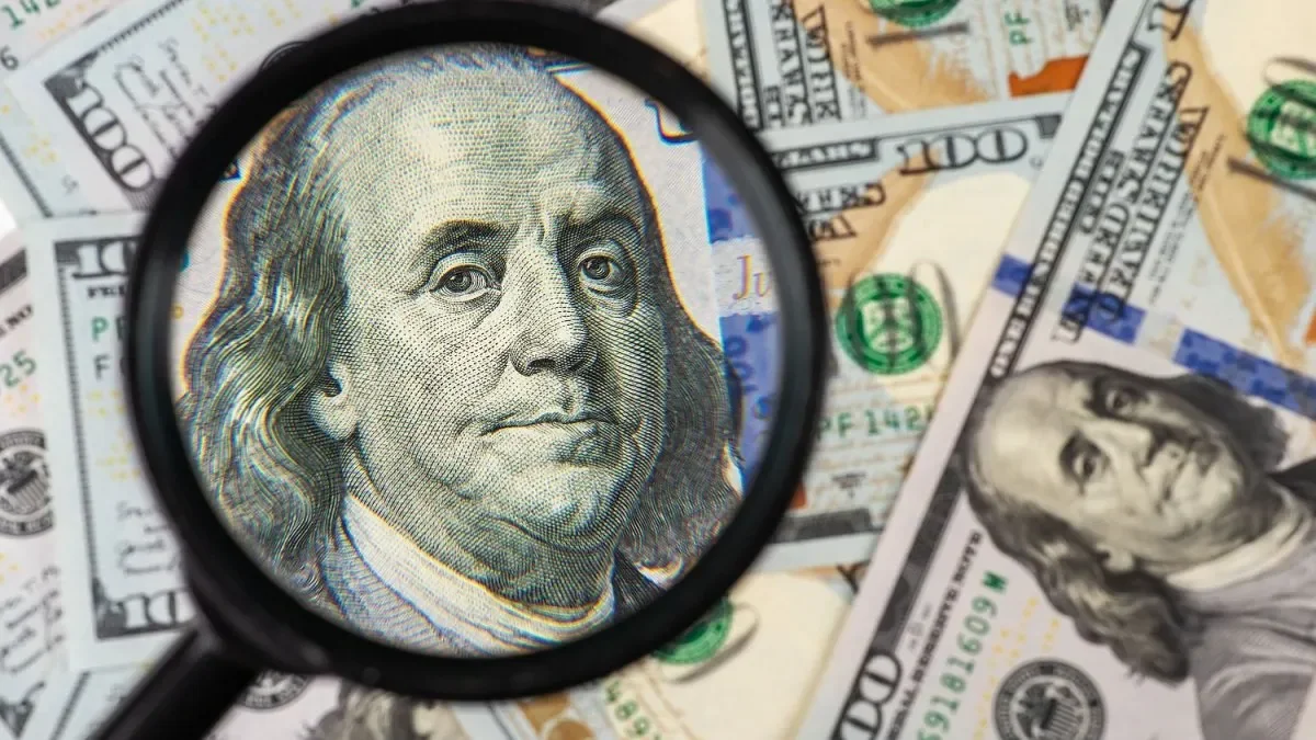 El MEP supera al dólar blue: cambios en el mercado cambian las estrategias de inversión