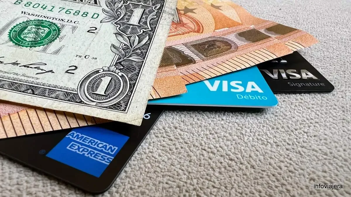 Eliminación del recargo del 30% en el dólar tarjeta impacta en el turismo y las compras en el exterior