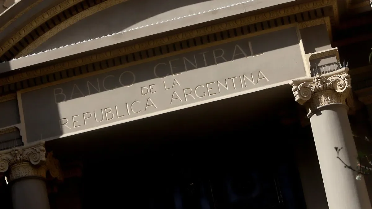 Expectativas de desinflación se ven afectadas por proyección del dólar: sube un 10,9% en seis meses