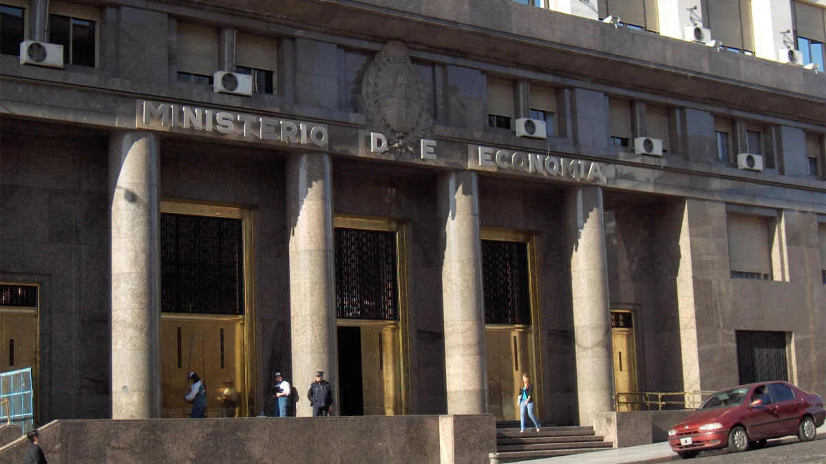 Impacto del acuerdo con el FMI: nuevas exigencias que afectan la economía argentina