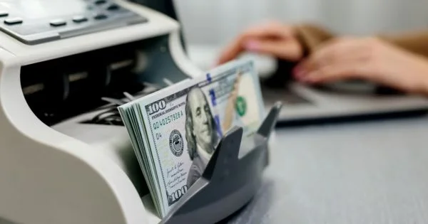 Inversiones en dólares: estrategias clave para proteger ahorros ante la inflación actual