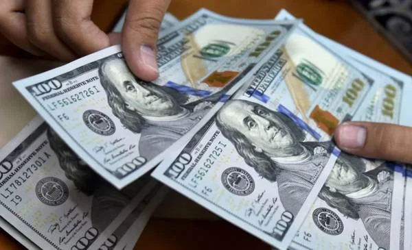La caída del dólar en Bahía y la City no frena la presión sobre las bandas cambiarias