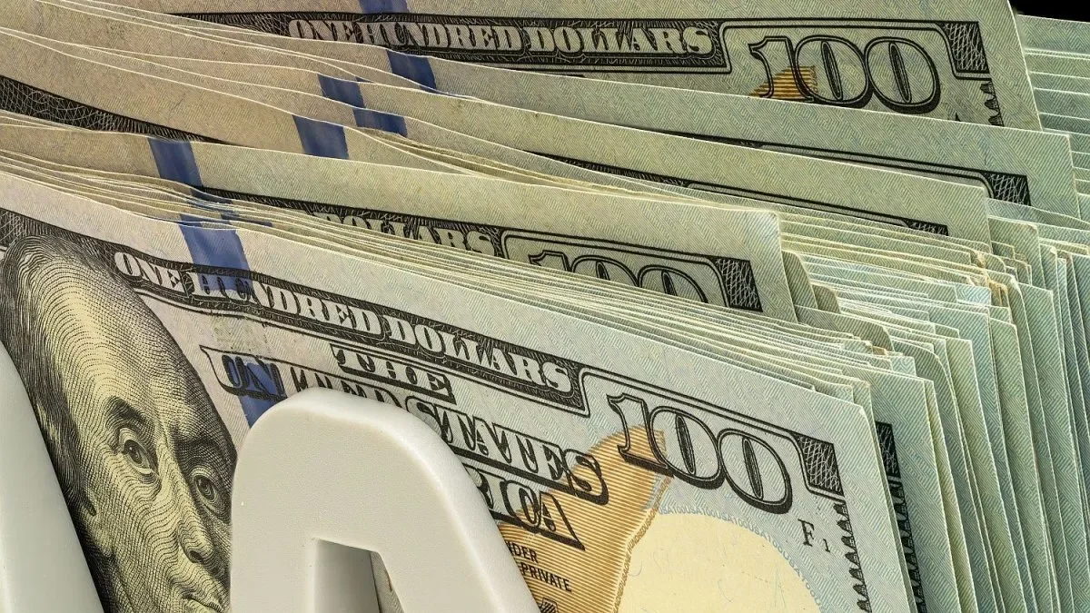 La caída del dólar oficial agrava la brecha cambiaria y afecta a los importadores