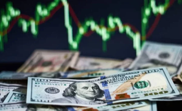 La volatilidad del dólar impacta el mercado: análisis de precios y tendencias actuales